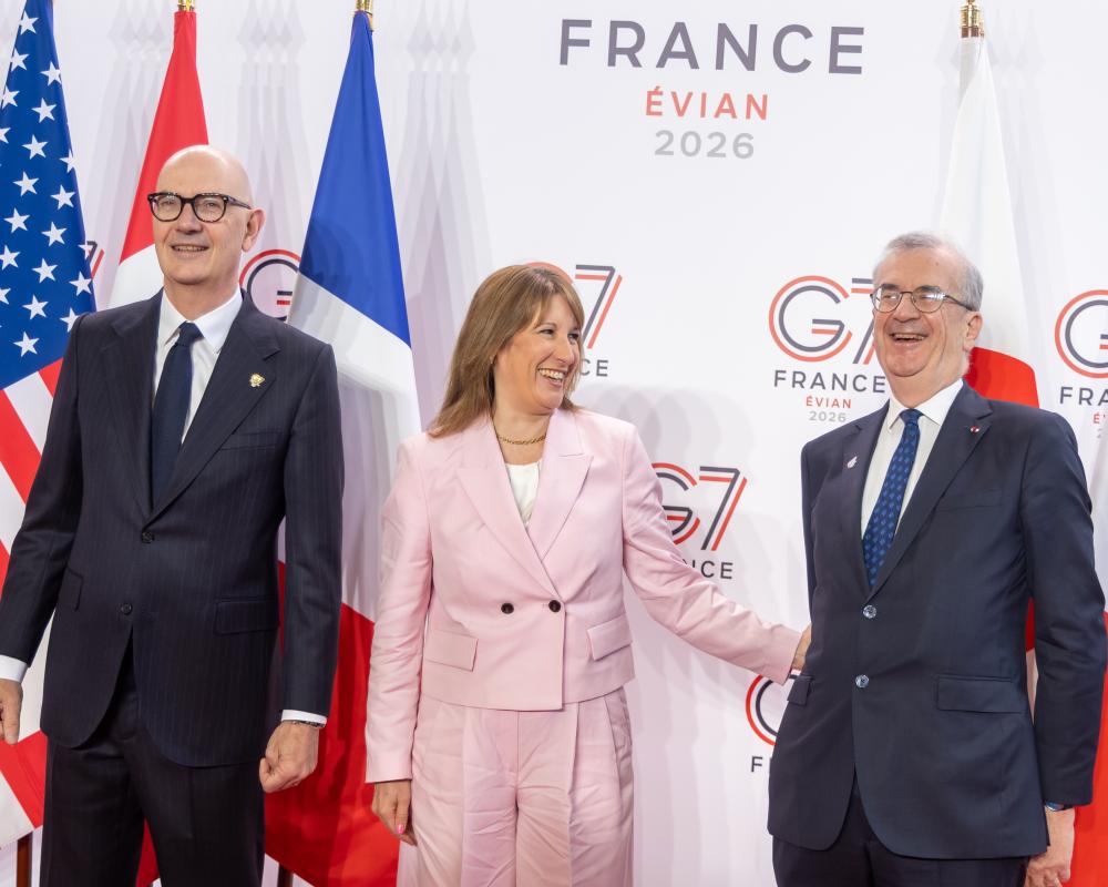IMF raises UK growth forecast and backs Reeves’s deficit reduction plans; bonds recover after sell-off – as it happened