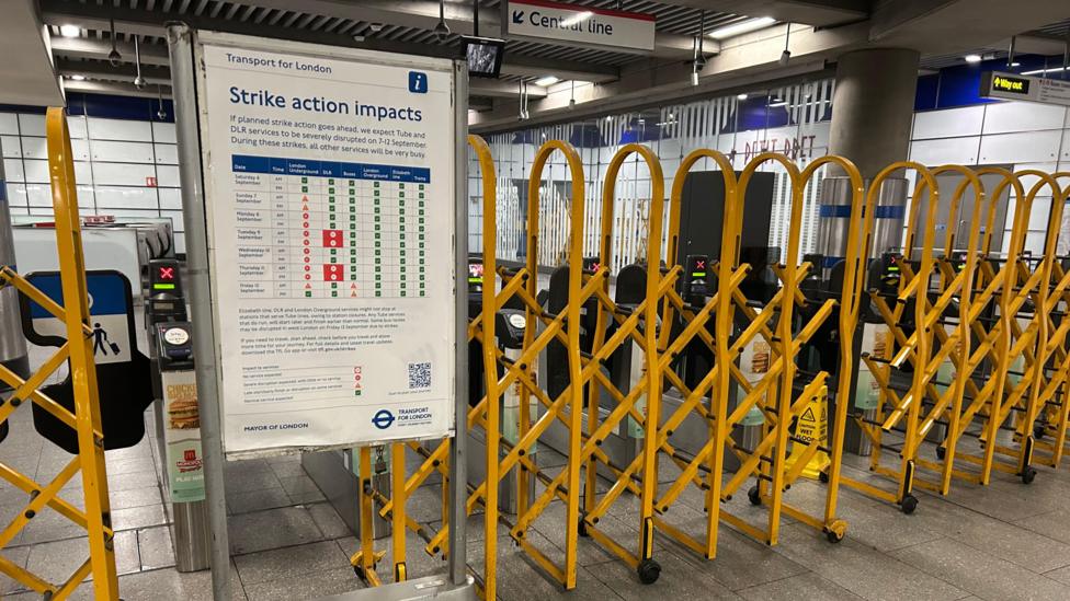 Tube strikes called off by RMT union